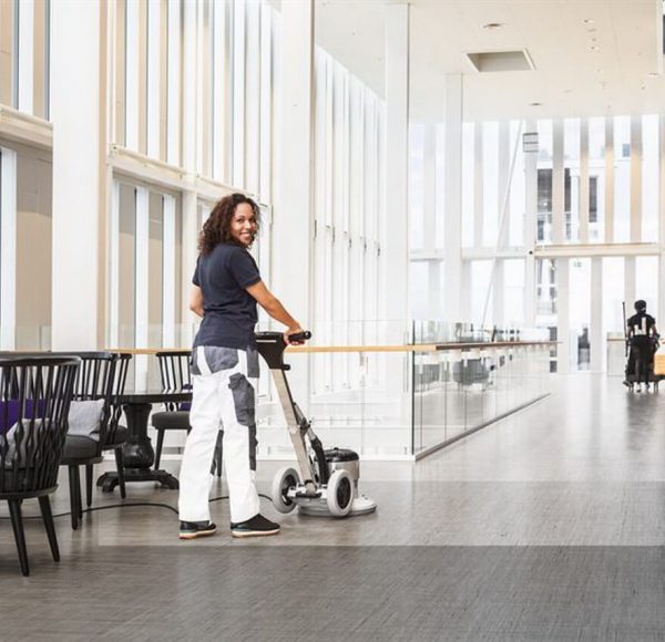 kivitelezes-high-tech-feluletkezeles-woodcorner-BONA-Resilient-Floor-System kivitelezes-high-tech-feluletkezeles-woodcorner-BONA-Resilient-Floor-System